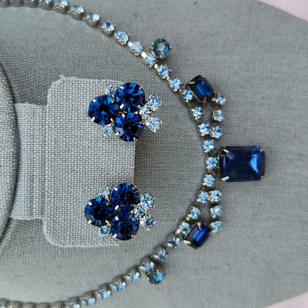 Vintage Sapphire Necklace / Chocker, Eàrrings & Ring Set - Picture 4 of 12